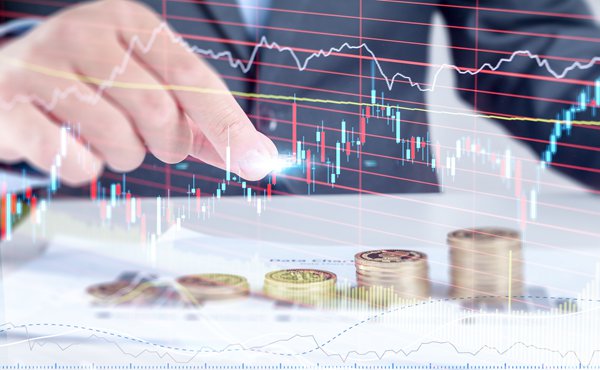 全国夏粮小麦收获进度过半